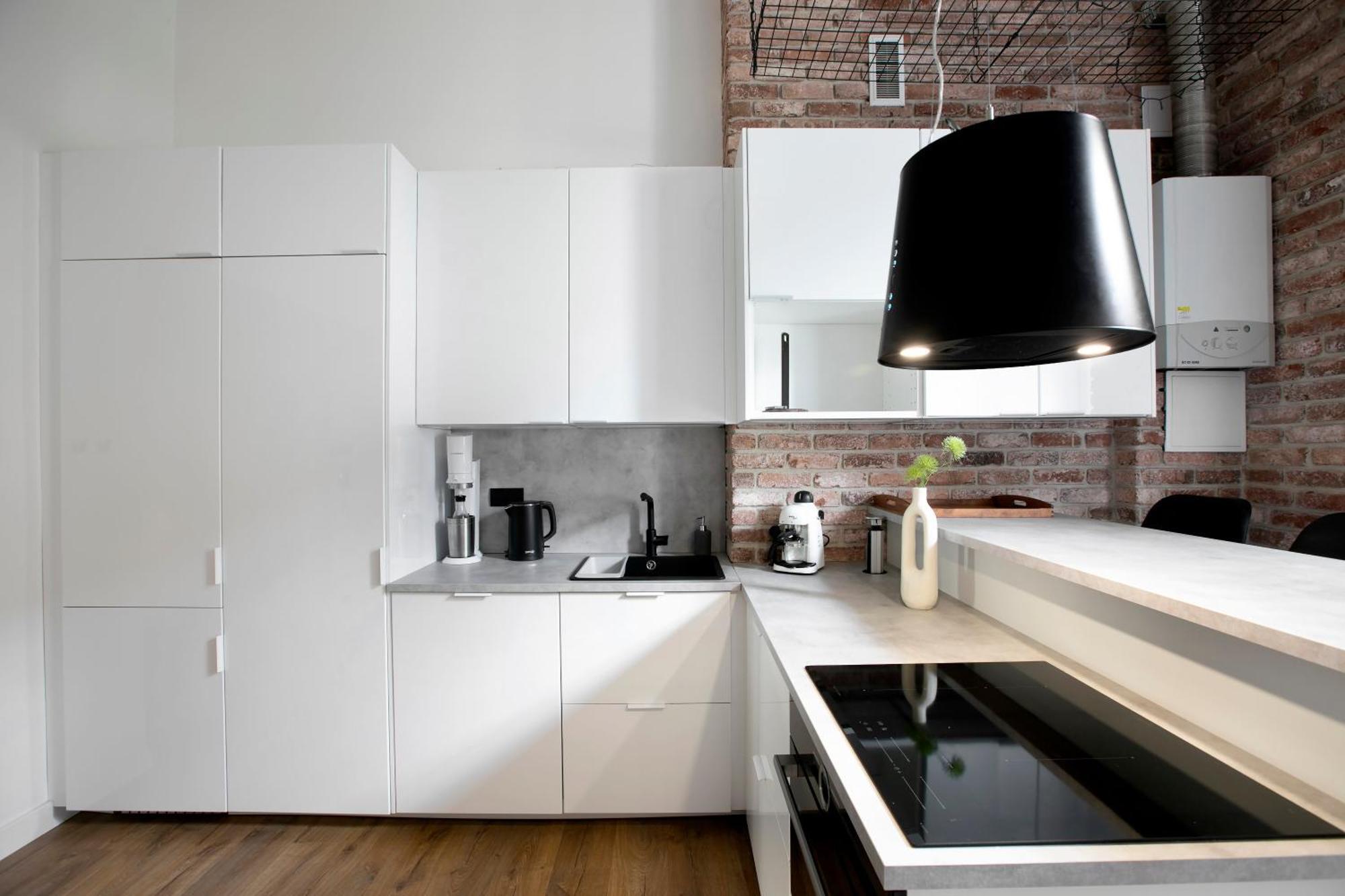 Beautiful For 8 People In Cracow's Heart Apartment