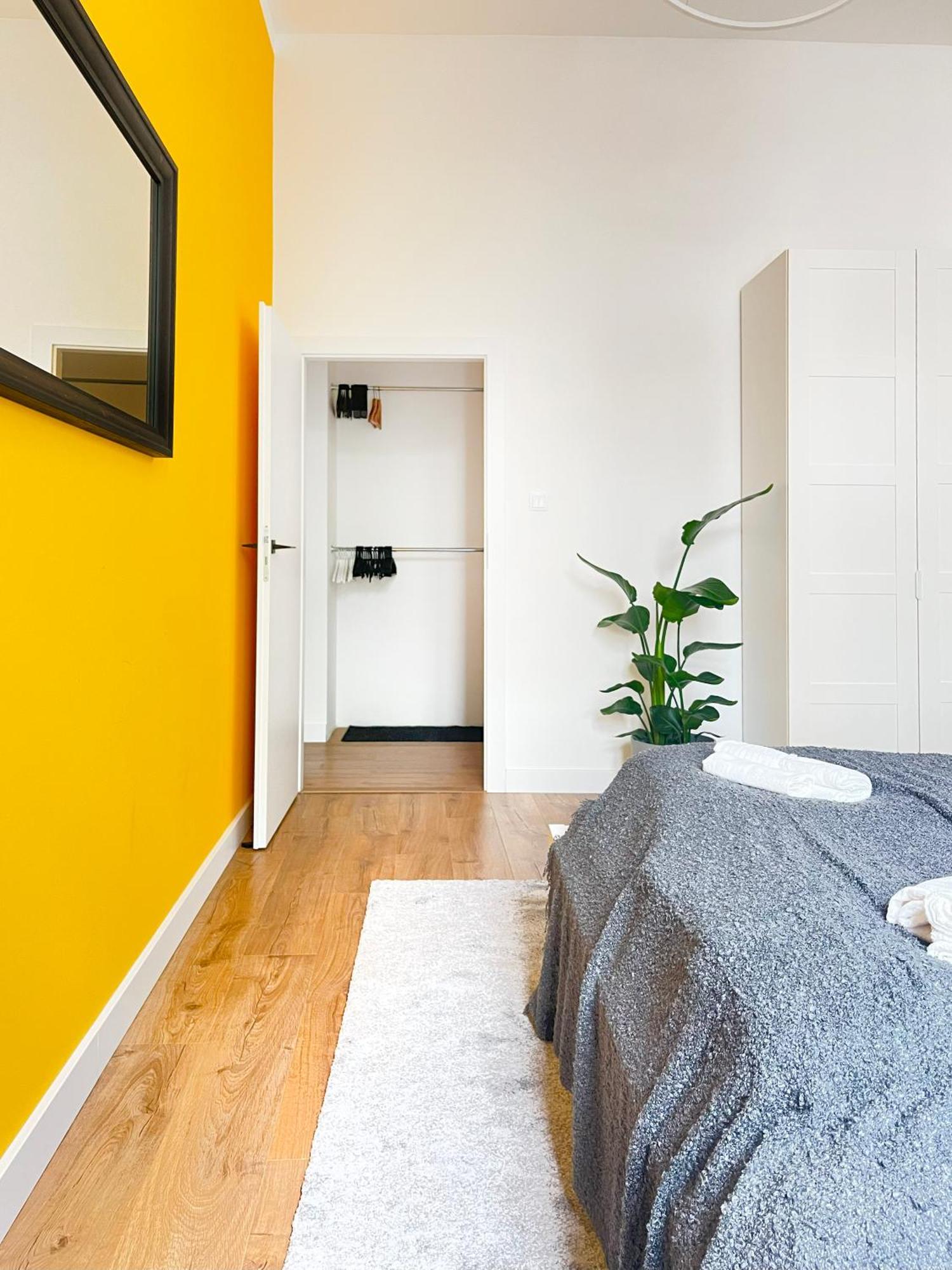 Beautiful For 8 People In Cracow's Heart Apartment *