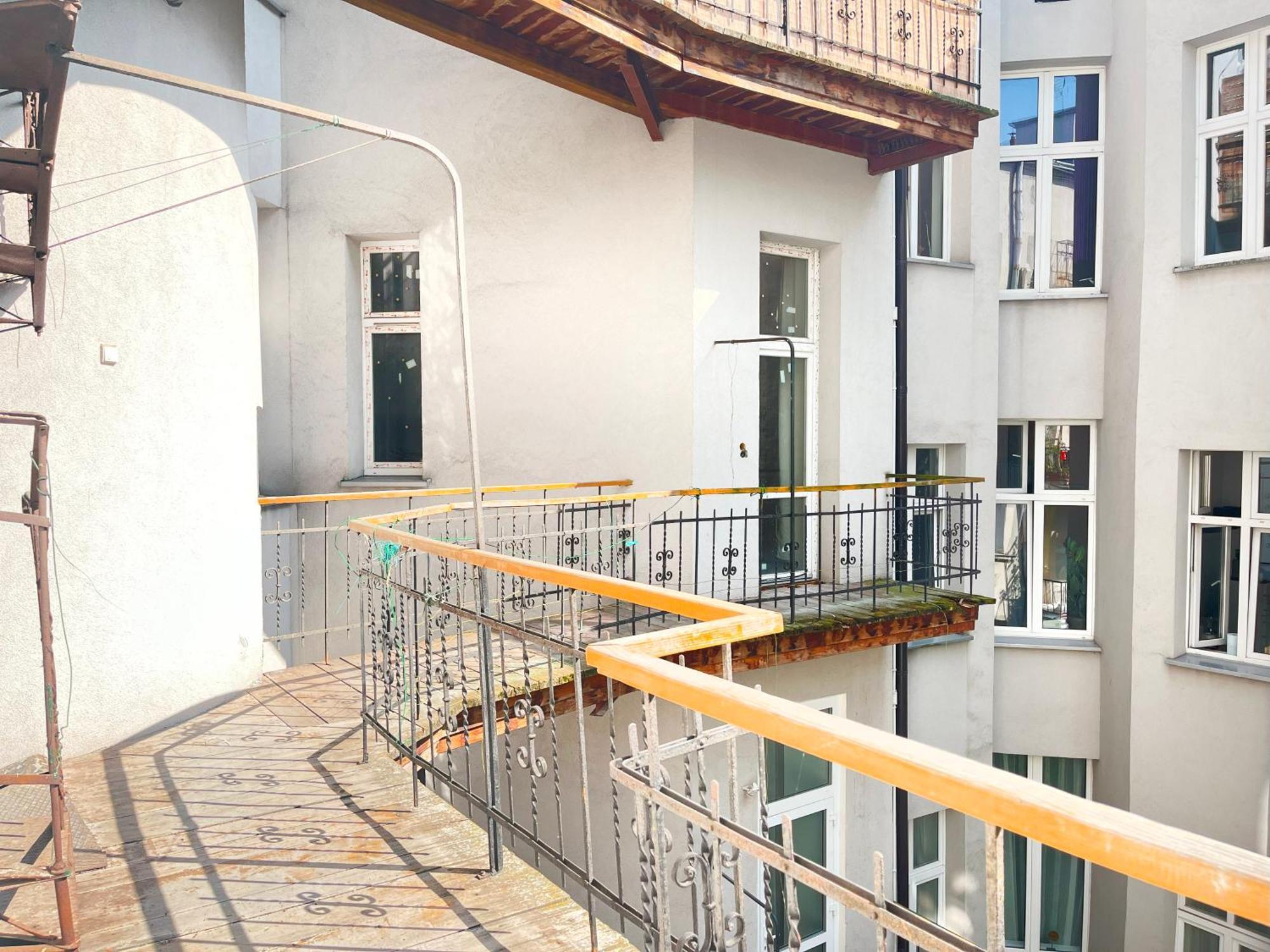 Beautiful For 8 People In Cracow's Heart Apartment *
