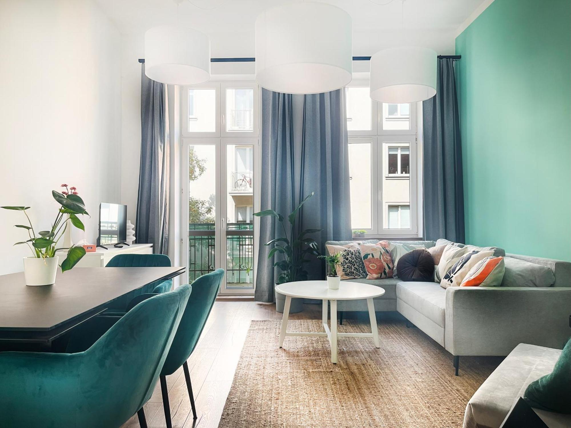 Beautiful For 8 People In Cracow's Heart Apartment *